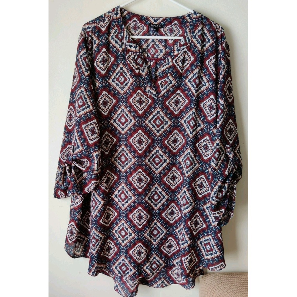 Sami & Jo Plus Women's 3X Blouse Red/Blue/Brown Geometric Print‎ Roll-tab Sleeve